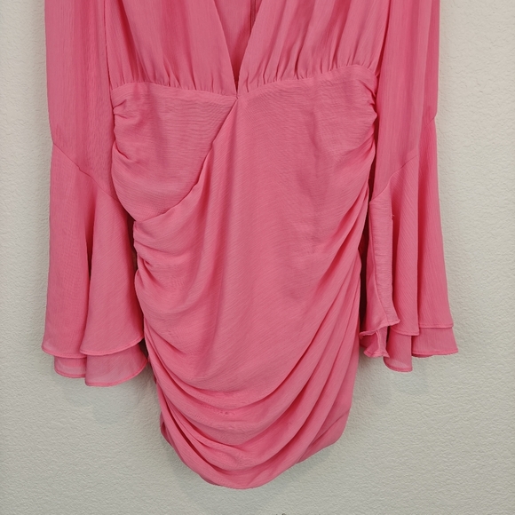 RUNAWAY The Label Suzy Mini Dress Flared Sleeves Deep V-neck In Bubblegum LG - Picture 7 of 15